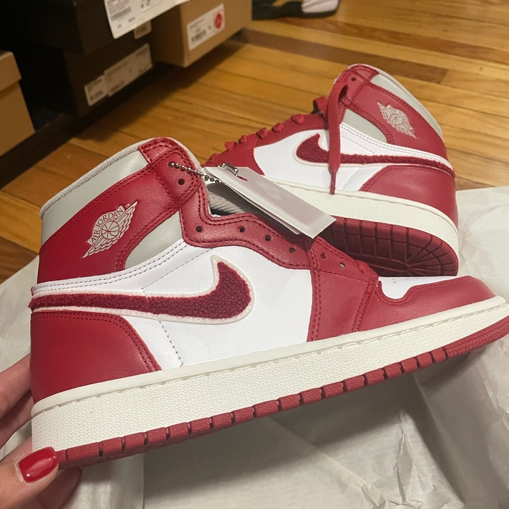 Nike air Jordan 1s high women 7.5